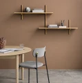Półka wisząca drewniana Light Shelf 90, olejowany dąb - Andersen Furniture