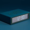 Budzik sterowany radiowo, na baterie Flip+, niebieski Duck Blue - Lexon