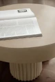 Okrągły stolik kawowy Gear Low, z betonu włóknistego, Chai latte - NORR11