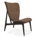 Fotel drewniany tapicerowany Elephant Lounge, Dark Smoked Dunes Almond skóra - NORR11