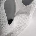 Ceramiczna dekoracja z efektem chropowatości Gissel 34, biała - Vical