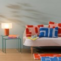 Lampa stołowa ze szklanym kloszem z reliefem Asti, różowa - Atmosphera