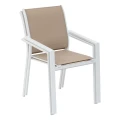 Krzesło ogrodowe sztaplowane z podłokietnikami Essentia, Linen White - Hesperide