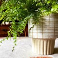 Osłonka ceramiczna na karbowanej nodze Ø19, beżowo-biała - Polnix