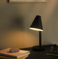 Prosta lampka stołowa z portem USB Wilmer, czarna - Nordlux