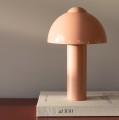 Lampa stołowa designerska Buddy, różowa - Globen Lighting