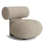 Designerski fotel tapicerowany Hippo Lounge, boucle Barnum - NORR11