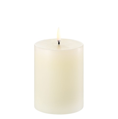 Świeca na baterie z ruchomym płomieniem, walec Led, 7,8x10, Ivory - Uyuni