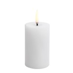 Świeca walec LED na baterie z ruchomym płomieniem Melted Pillar 5x7,5, biała - Uyuni
