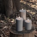 Świeca walec Outdoor  zewnętrzna LED z ruchomym płomieniem 8,4x15 cm, Sandstone - Uyuni
