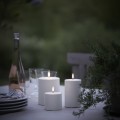 Świeca walec Outdoor zewnętrzna LED z ruchomym płomieniem 8,4x20 cm, biała - Uyuni