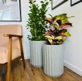 Wysoka donica do salonu z wypukłym wzorem, miętowy terrazzo 47 cm - Polnix