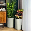 Wysoka donica do salonu z wypukłym wzorem, miętowy terrazzo 47 cm - Polnix