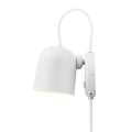 Biały kinkiet nowoczesny do przedpokoju i do salonu Angle z portem USB do ładowania DESIGN FOR THE PEOPLE BY NORDLUX