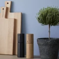 Młynek do soli i pieprzu czarny WoodMill - Andersen Furniture