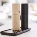 Młynek do soli i pieprzu czarny WoodMill - Andersen Furniture