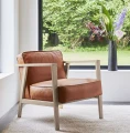 Fotel skórzany LC1 skóra naturalna Cognac rama dąb naturalny bielony - Andersen Furniture