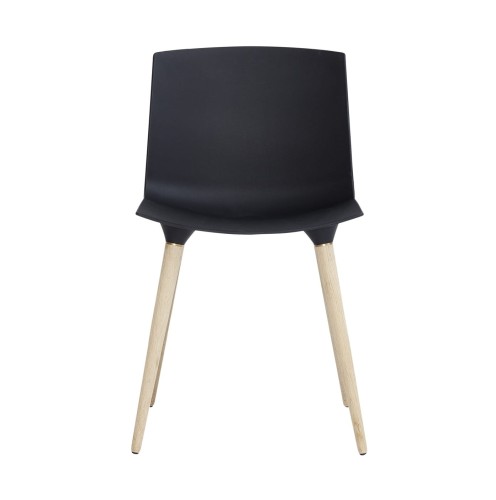 Designerskie krzesło na drewnianych nogach Tac czarne bielone - Andersen Furniture