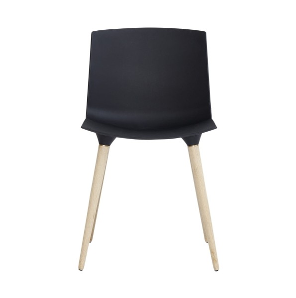 Designerskie krzesło na drewnianych nogach Tac czarne bielone - Andersen Furniture