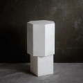 Stolik pomocniczy kolumna Quartz Chalk z betonu włóknistego - NORR11