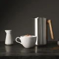 Porcelanowa filiżanka Legio Nova 350 ml, biała - Eva Solo
