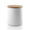 Pojemnik kuchenny, porcelanowy z dębową pokrywką Legio Nova 0,7 l - Eva Solo