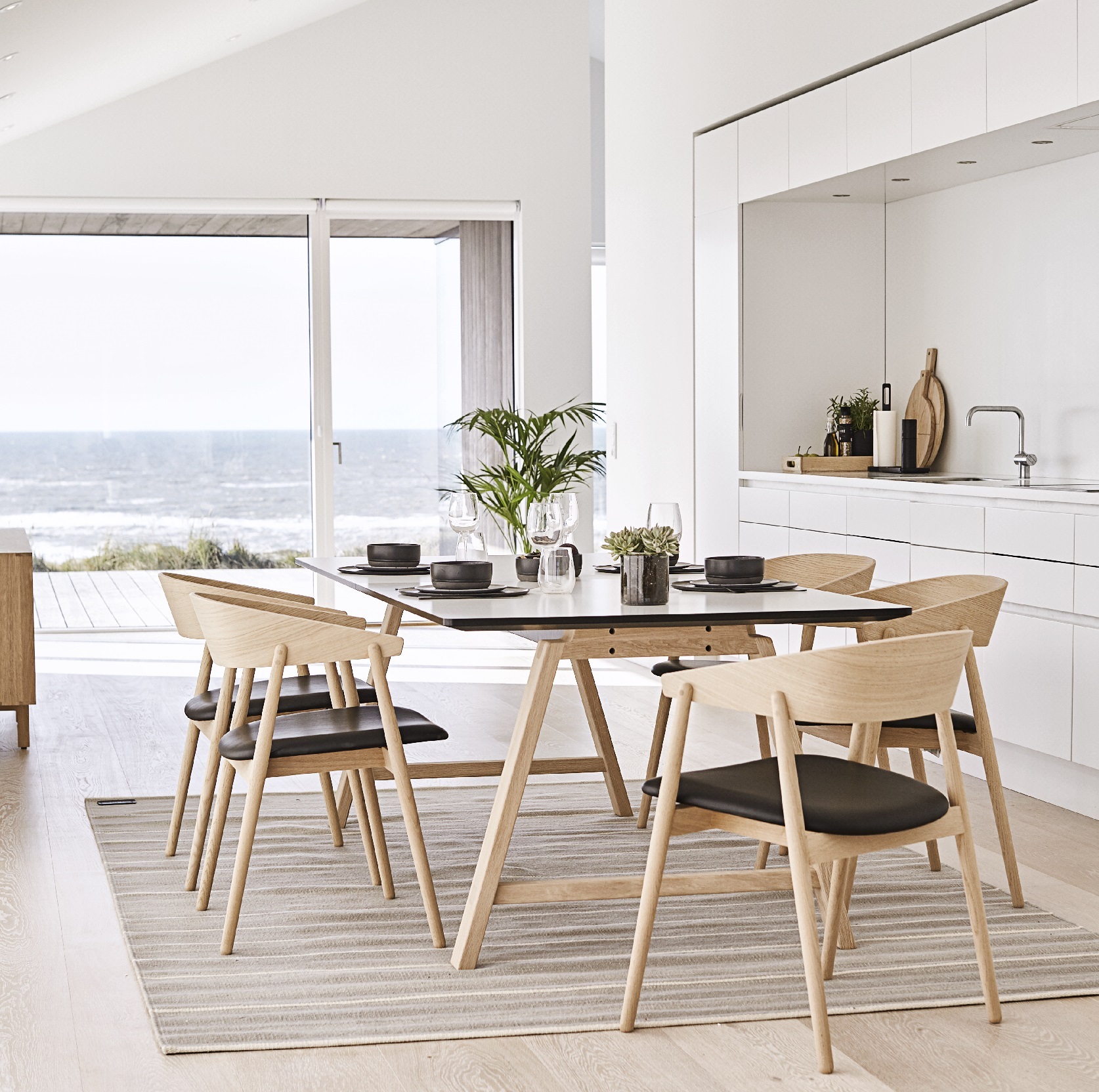 Eleganckie i nowoczesne meble do wnętrz Natural Home Decor