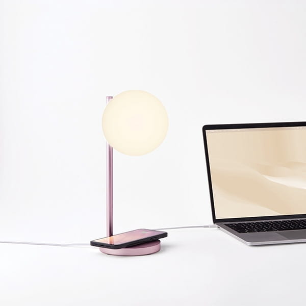 lampka na biurko z ładowarką indukcyjną, naturalhomedecor