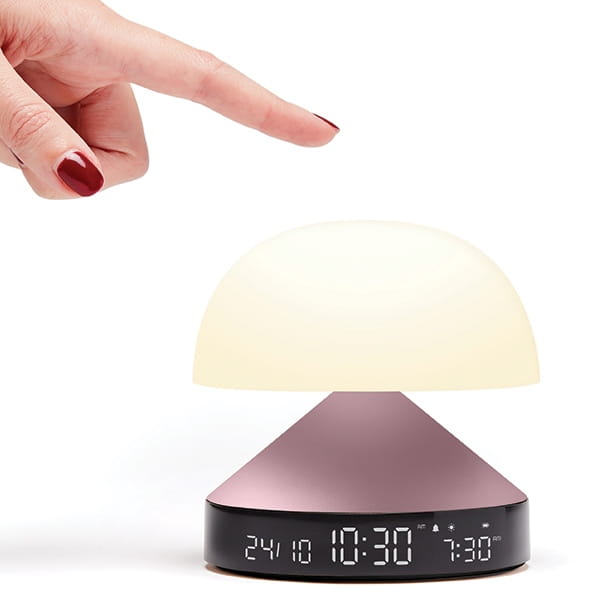 lampa z budzikiem Lexon, naturalhomedecor