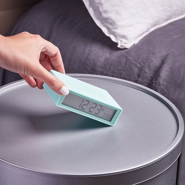 Lexon Flip+ budzik na baterie, sklep natural home decor