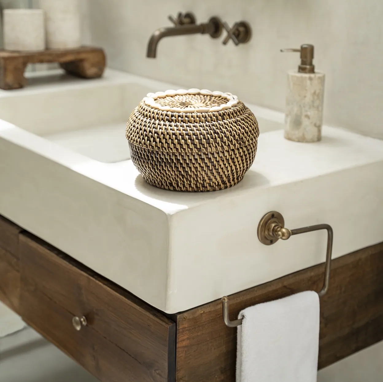 Bazar Bizar Colonial, kosz rattanowy, Natural Home Decor