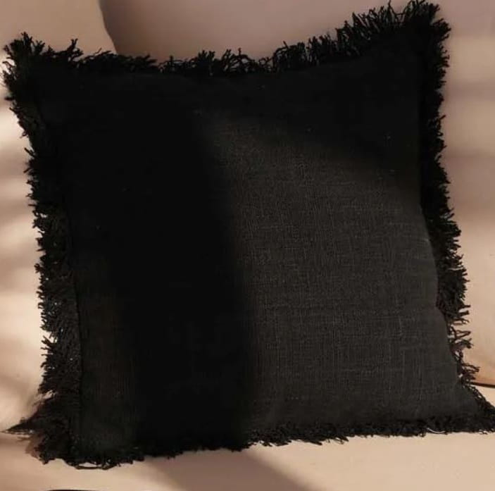 czarna poszewka na poduszkę z frędzlami, Naturalhomedecor
