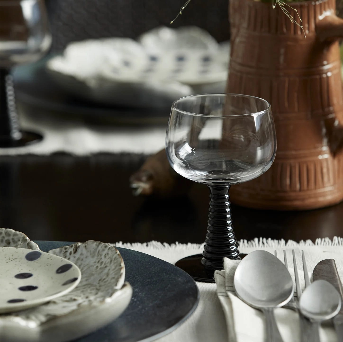 kieliszek z czarną nóżką, sklep internetowy Natural Home Decor