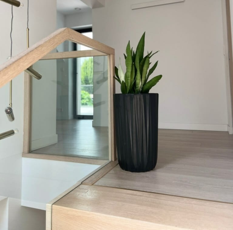 wysoka donica do salonu, natural home decor
