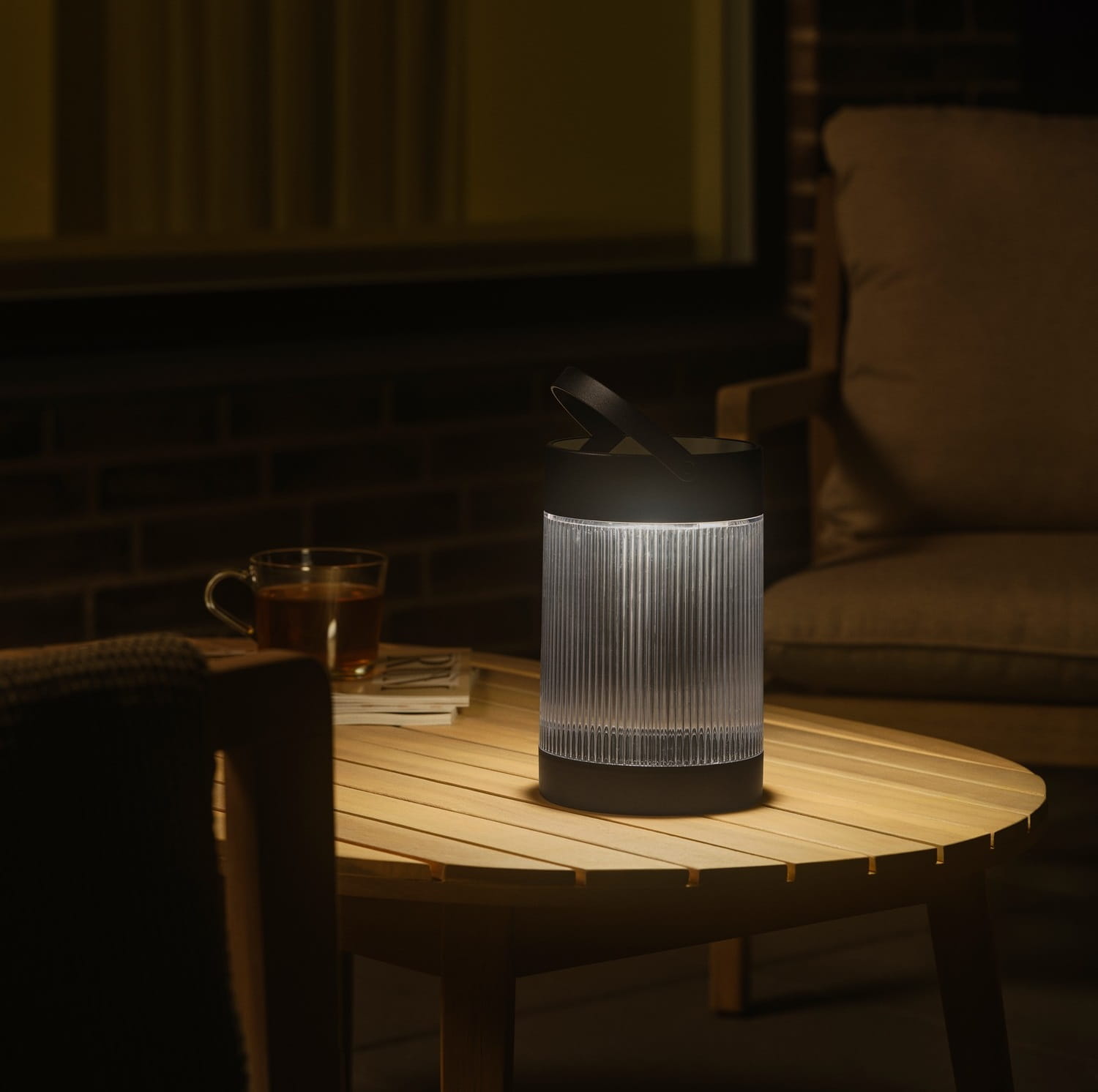 lampa solarna przenośna Coupar Nordlux czarna Natural Home Decor