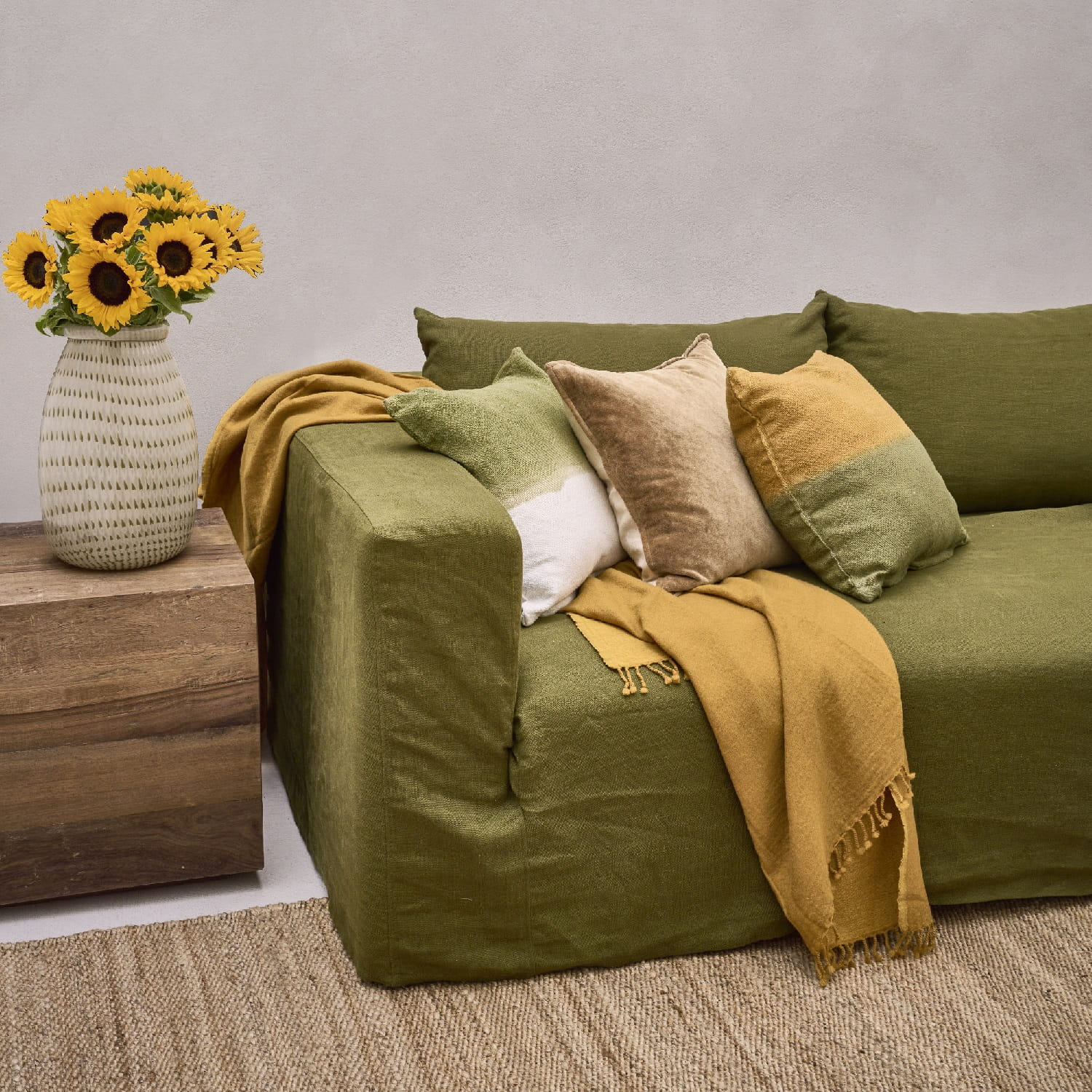 stolik z drewna Pomax Naturalhomedecor