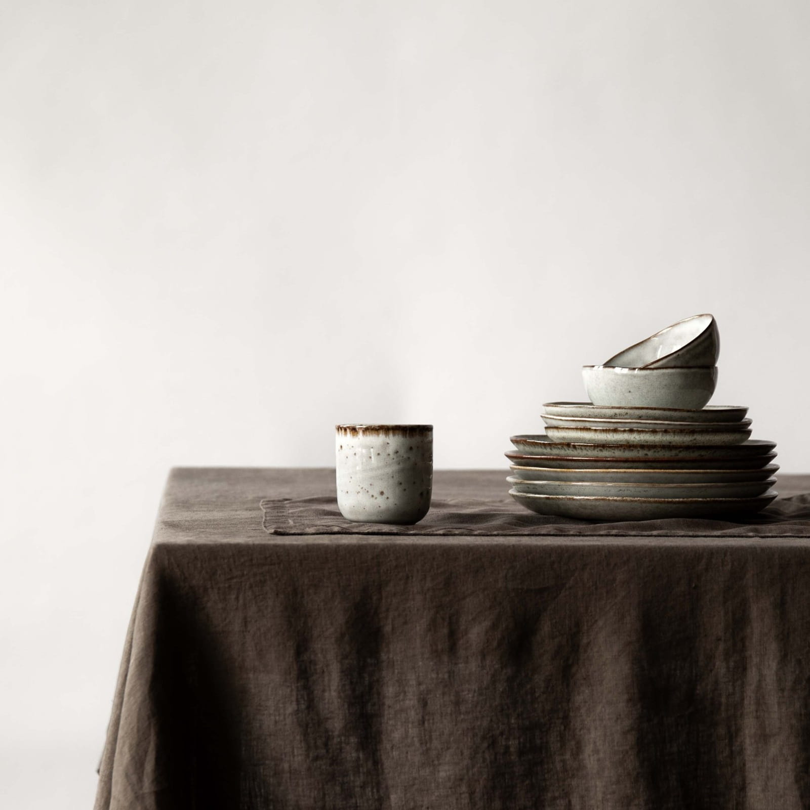 obrus lniany z miękkiego lnu Tell Me More, Natural Home Decor