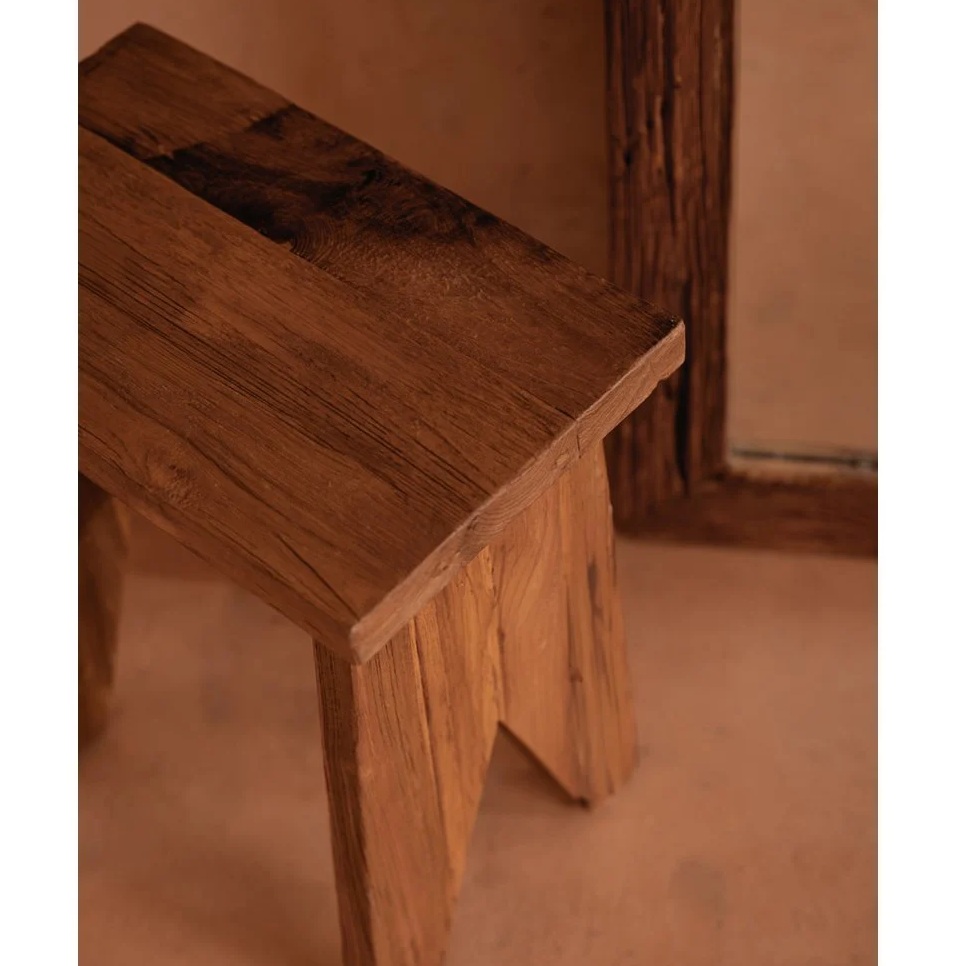 wązki taboret drewniany Bazar Bizar, Natural Home Decor