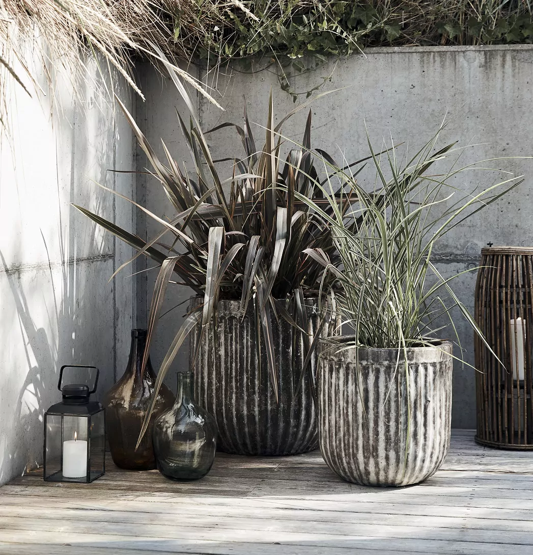 Duże donice ogrodowe i na taras House Doctor Natural Home Decor