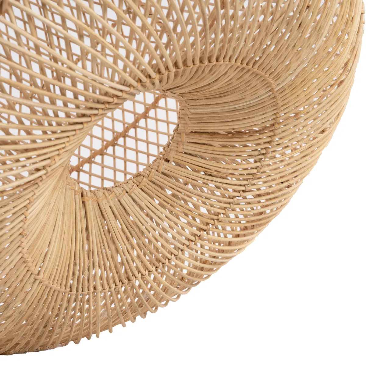 Rattanowy klosz do lampy wiszącej Batu Bolong M - Bazar Bizar Natural Home Decor Bazar Bizar