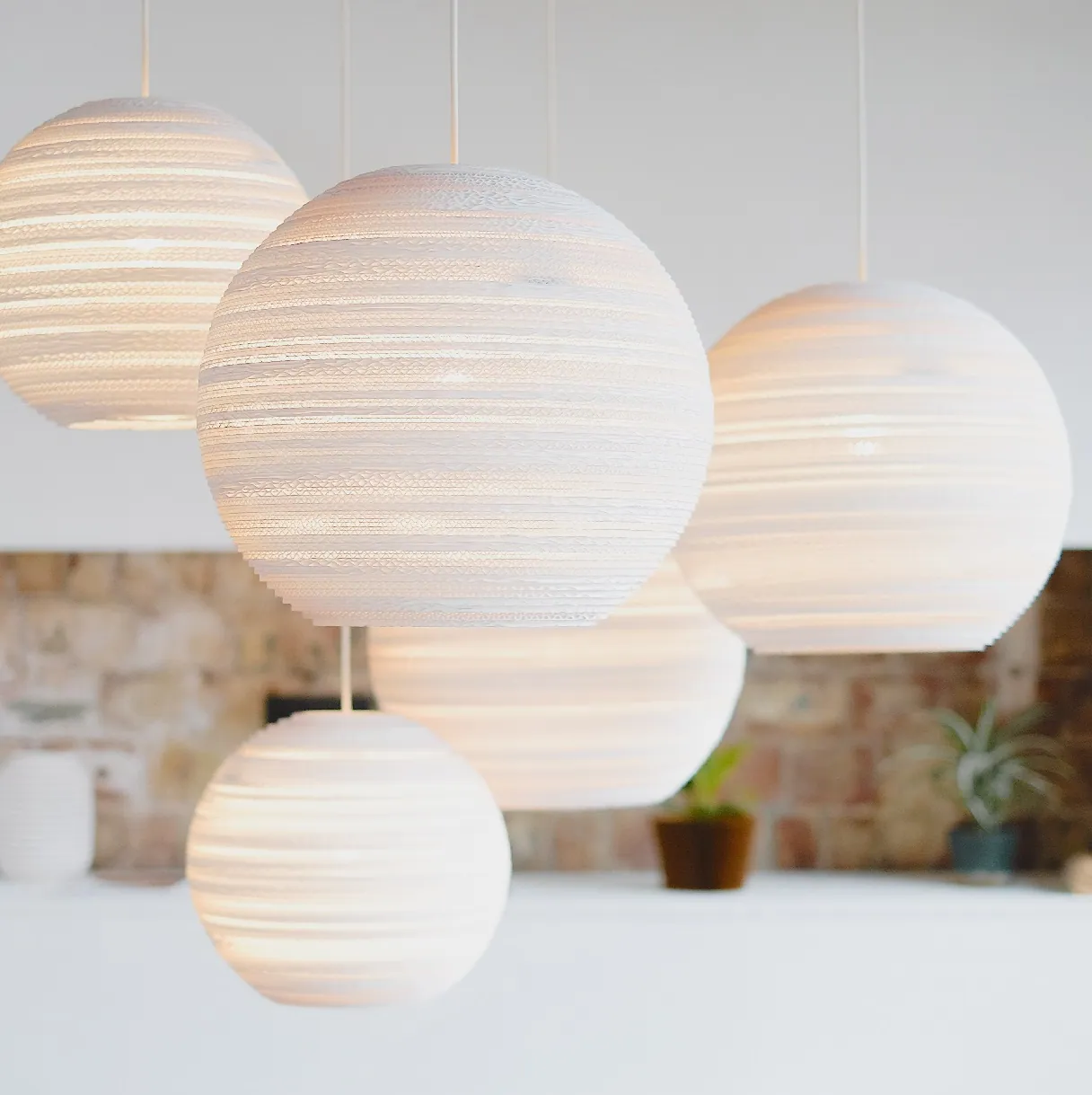 Lampa sufitowa designerska, lampa kula wisząca Graypants Natural Home Decor