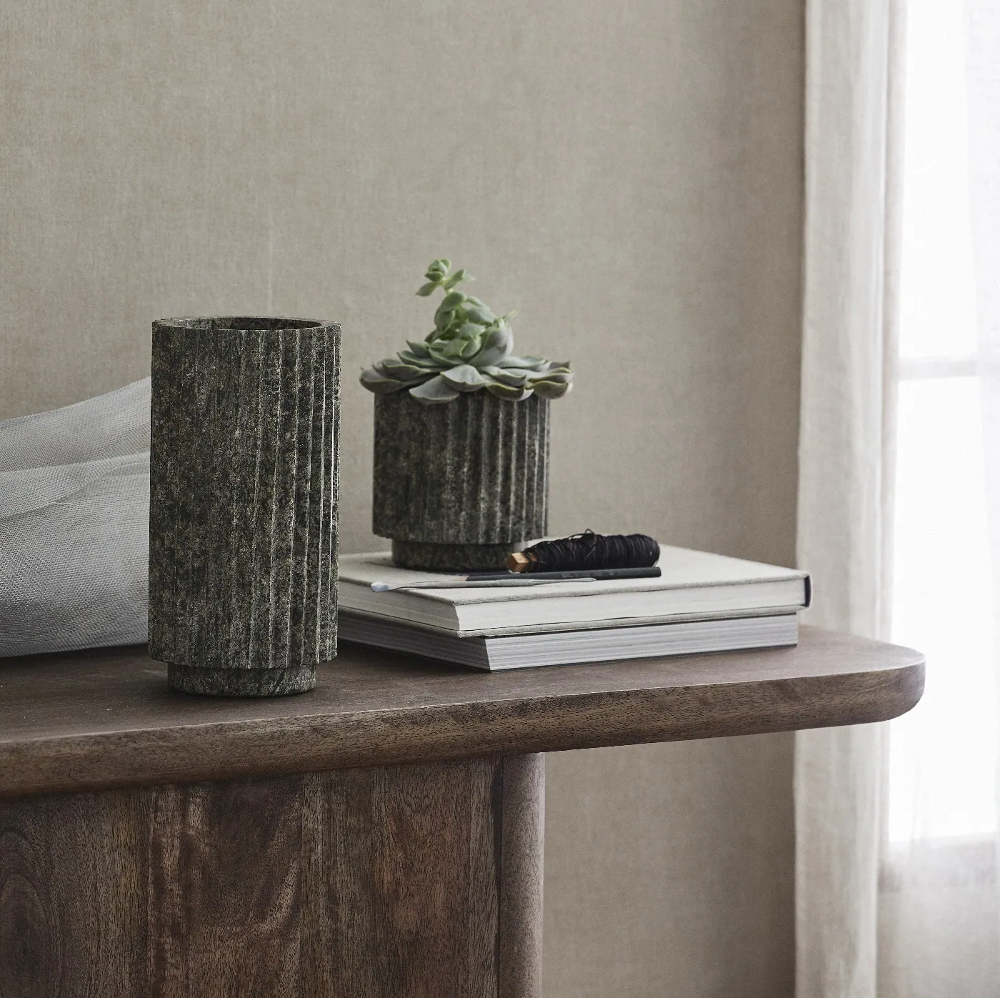 Loon Nordal, doniczka marmurowa, sklep internetowy Natural Home Decor