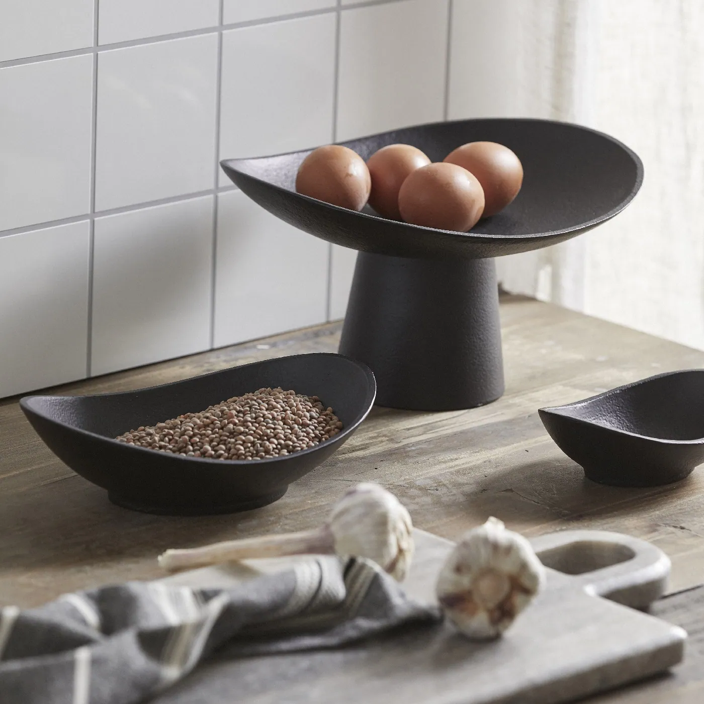 czarna miseczka na przekąski Kepel Nordal, sklep internetowy Natural Home Decor