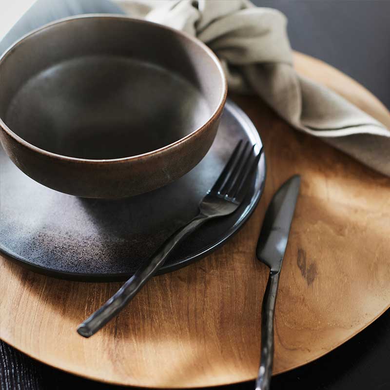 Czarne sztućce ze stali nierdzewnej, Natural Home Decor